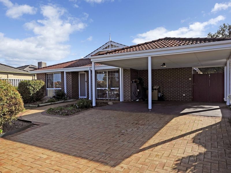 30 Grand Ocean Boulevarde, Port Kennedy WA 6172