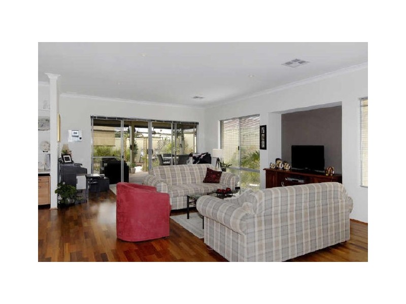 6 Abbott Brace, Baldivis WA 6171