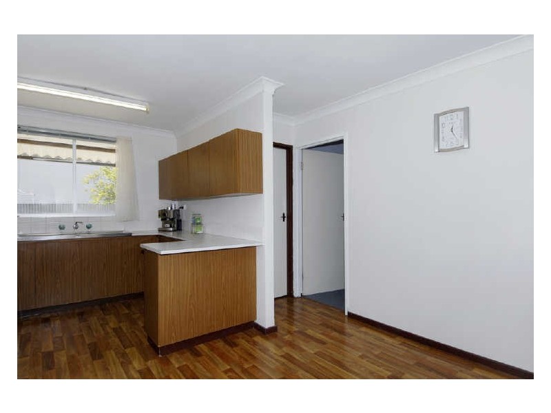 16 Joseph Road, Safety Bay WA 6169