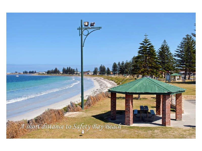 16 Joseph Road, Safety Bay WA 6169