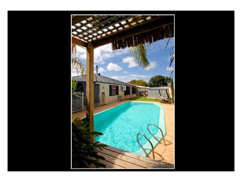 12 Rothesay Court, Cooloongup WA 6168