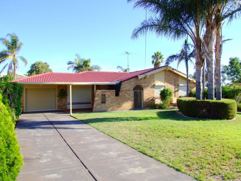 42 Chisham Avenue, Parmelia WA 6167