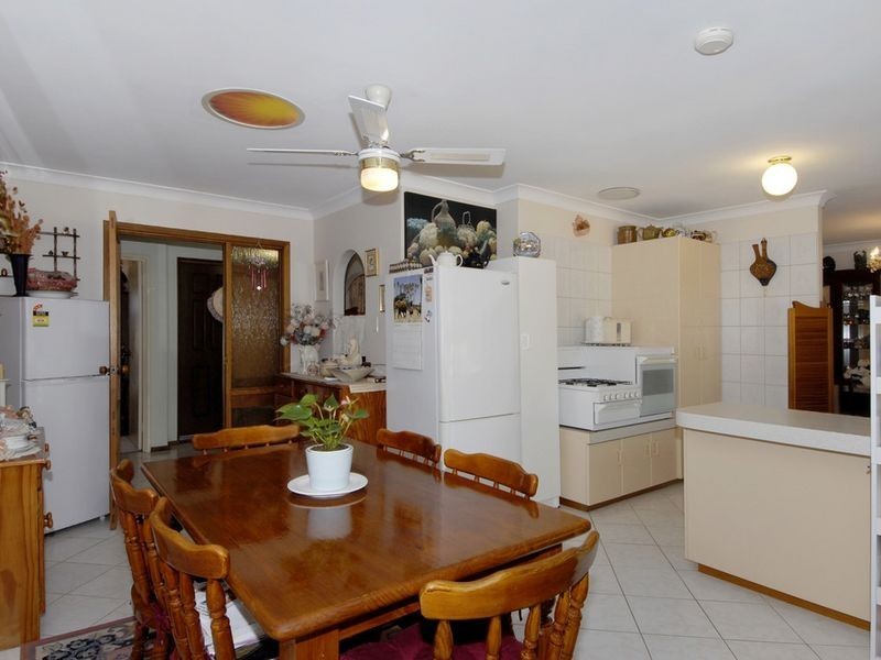 42 Chisham Avenue, Parmelia WA 6167
