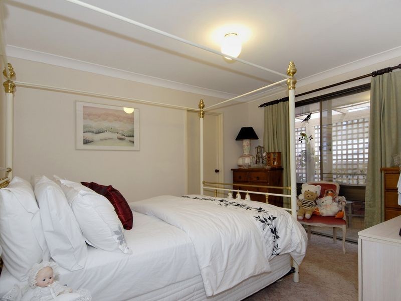 42 Chisham Avenue, Parmelia WA 6167