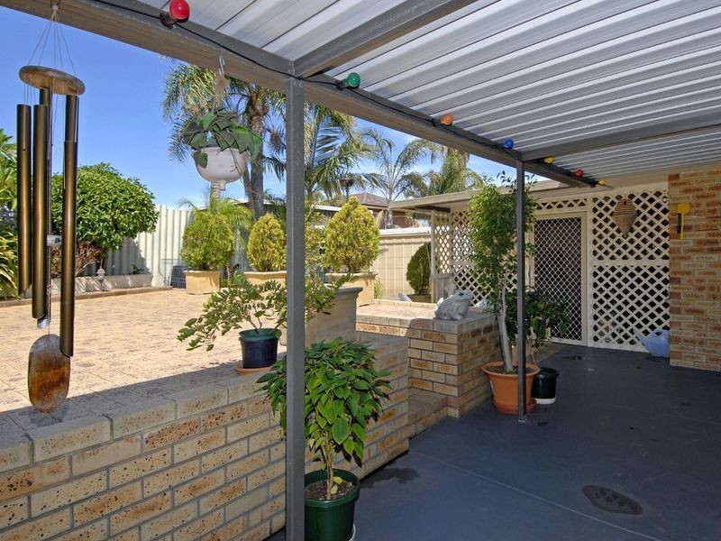 42 Chisham Avenue, Parmelia WA 6167