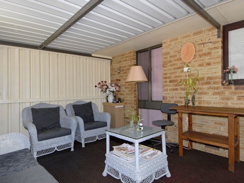 42 Chisham Avenue, Parmelia WA 6167