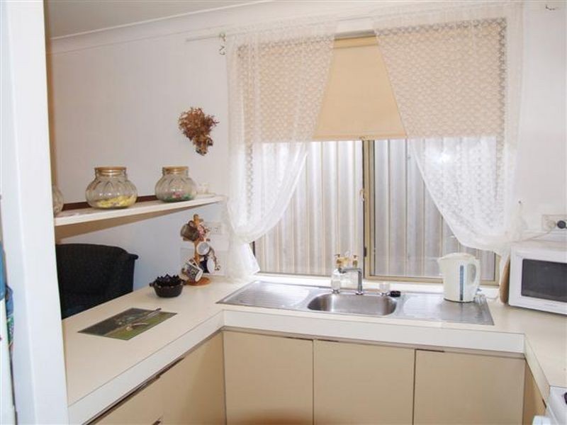 4/3 Sepia Court, Rockingham WA 6168