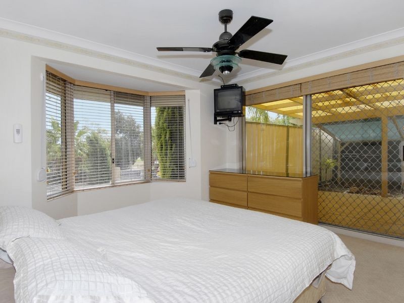 8 Gimbon Green, Leda WA 6170