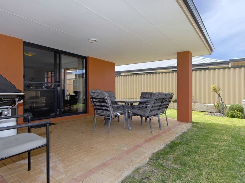 10 Carramup Circle, Port Kennedy WA 6172