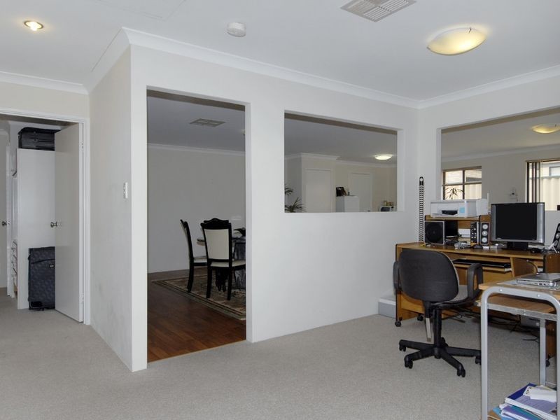 10 Carramup Circle, Port Kennedy WA 6172