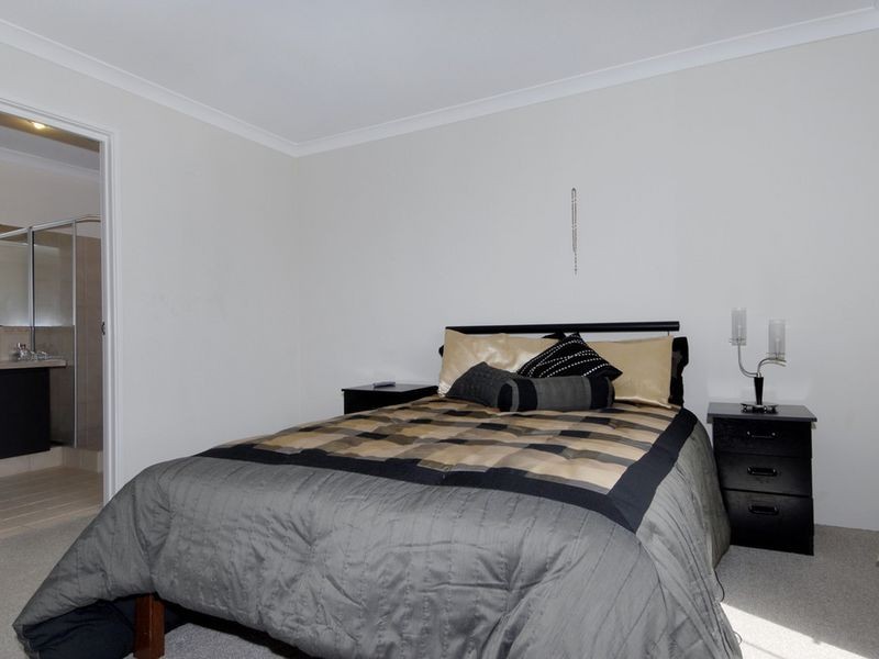 10 Carramup Circle, Port Kennedy WA 6172