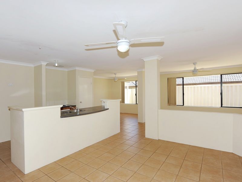 39 Amadeus Crescent, Port Kennedy WA 6172