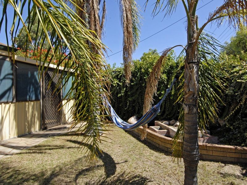 1 Tamalee Place, Hillman WA 6168