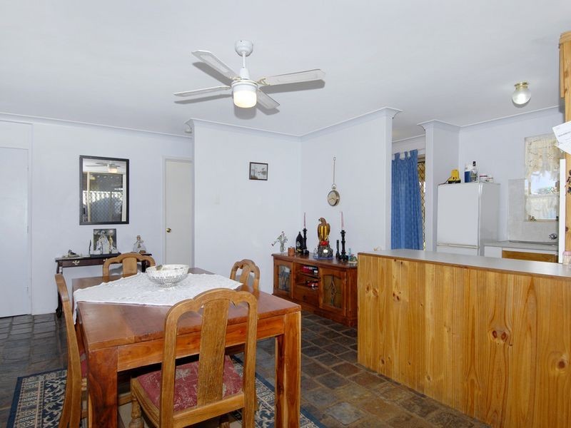 6 Wills Court, Cooloongup WA 6168