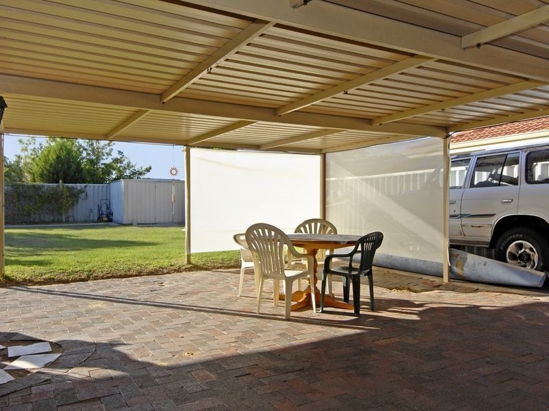 6 Wills Court, Cooloongup WA 6168