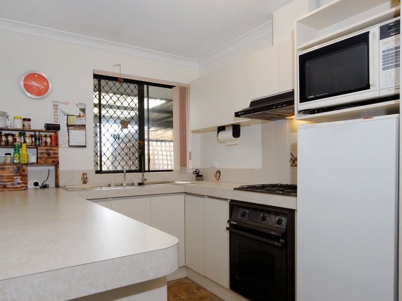 12 Inaja Mews, Warnbro WA 6169