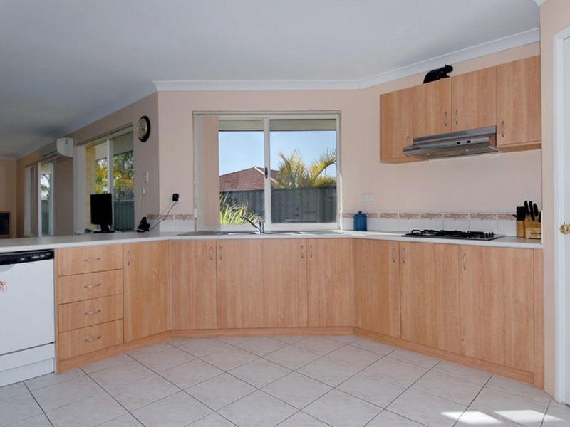 9 Ashland Crescent, Port Kennedy WA 6172
