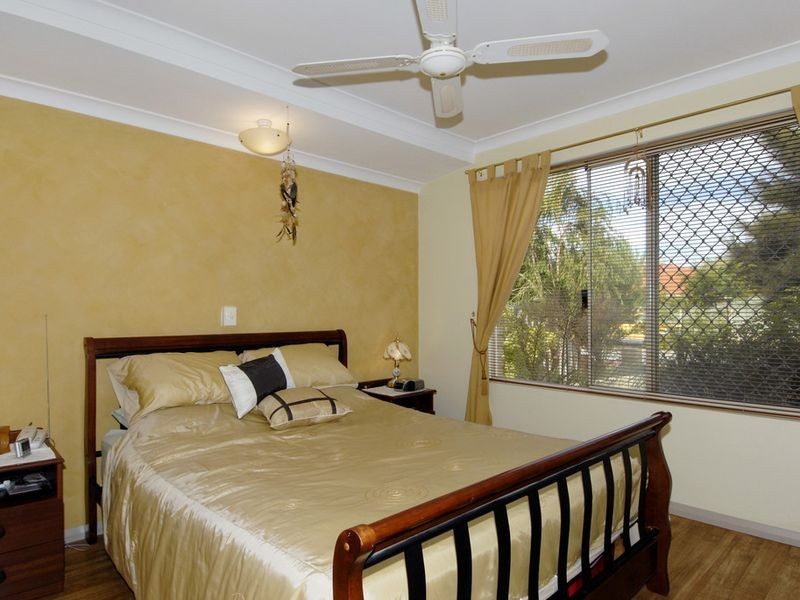 36 Roundhill Drive, Port Kennedy WA 6172