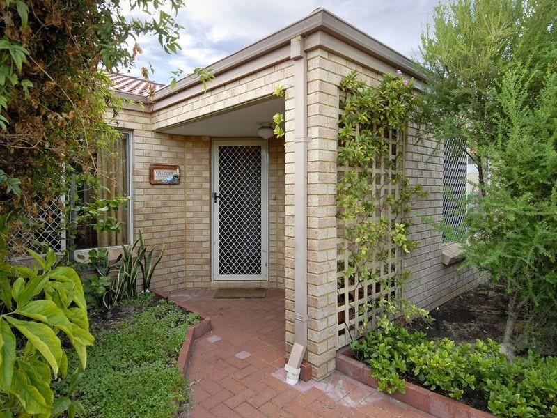 36 Roundhill Drive, Port Kennedy WA 6172