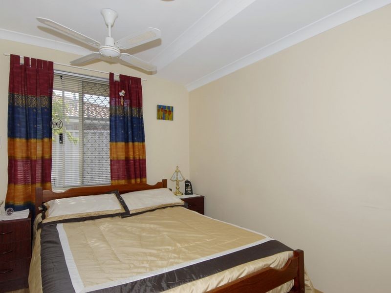 36 Roundhill Drive, Port Kennedy WA 6172