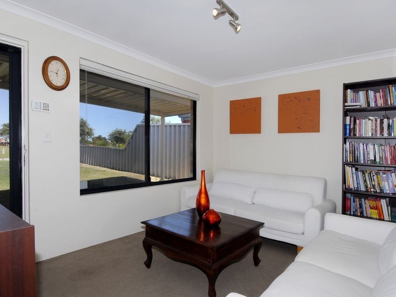 20 Lindeman Court, Waikiki WA 6169