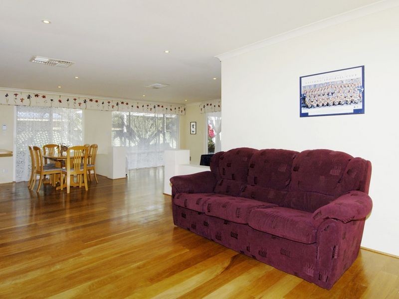 4 San Sebastian Boulevarde, Port Kennedy WA 6172