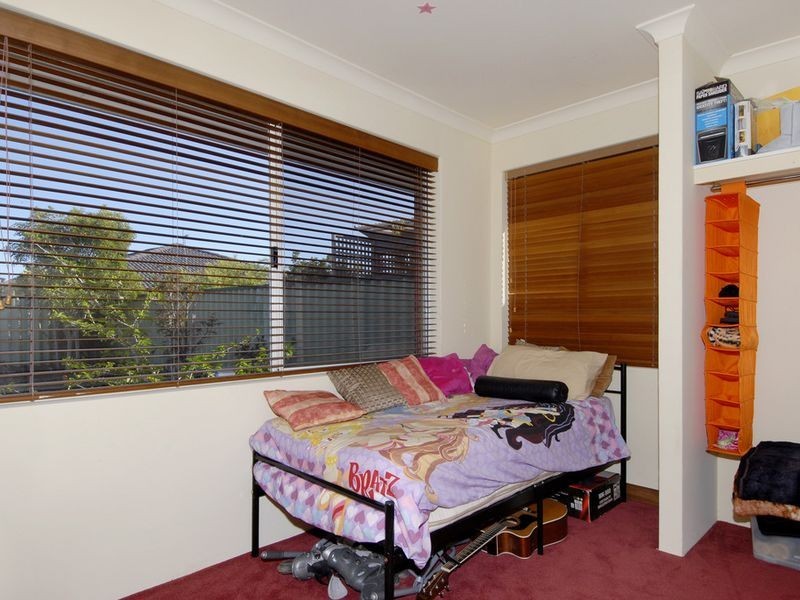 4 San Sebastian Boulevarde, Port Kennedy WA 6172