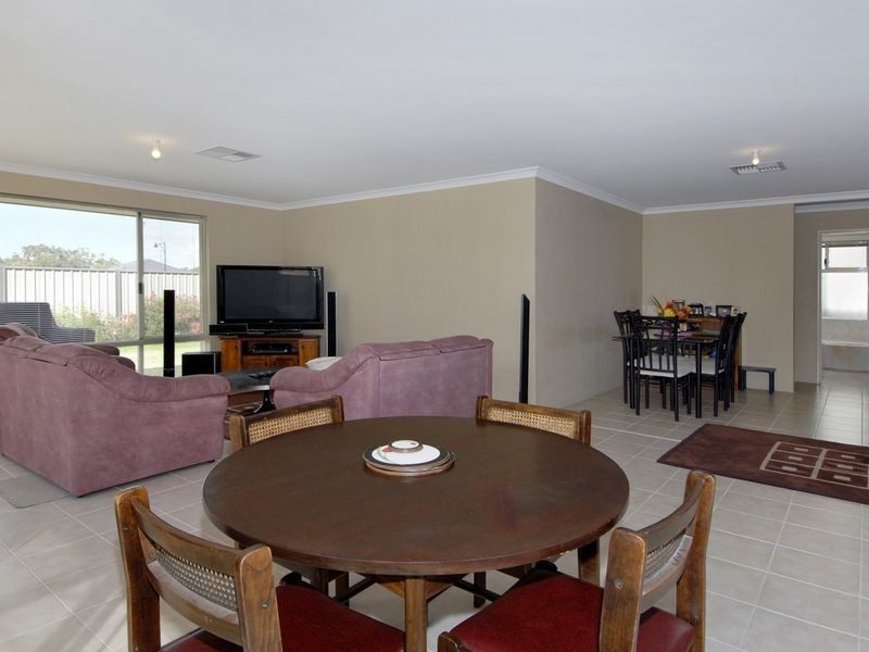 18 Birdsville Drive, Baldivis WA 6171