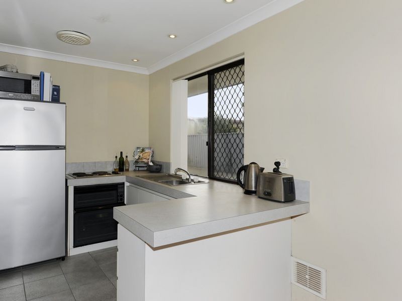 14A Monsoon Close, Waikiki WA 6169