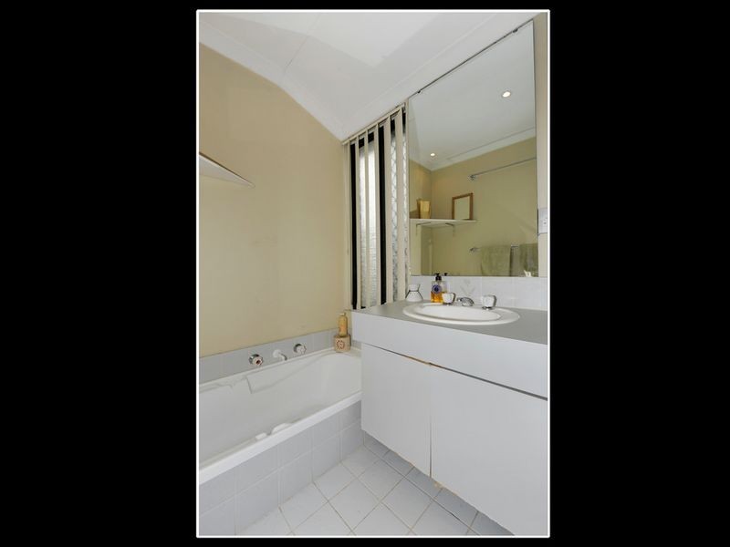 14A Monsoon Close, Waikiki WA 6169