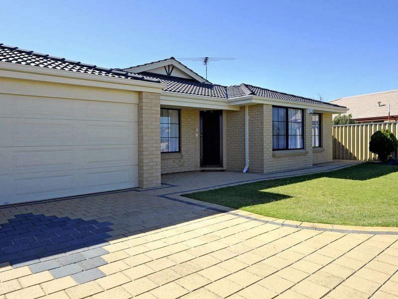 1 San Sebastian Boulevard, Port Kennedy WA 6172