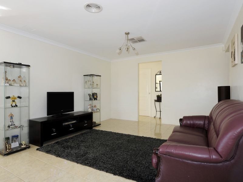 1 San Sebastian Boulevard, Port Kennedy WA 6172