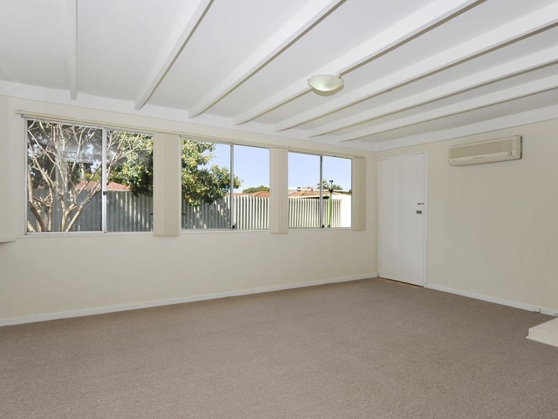 24 Mataitai Loop, Cooloongup WA 6168