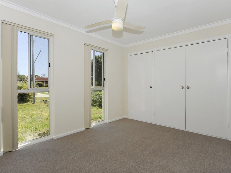 24 Mataitai Loop, Cooloongup WA 6168