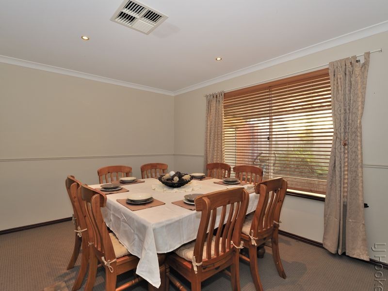 9 Chancery Court, Port Kennedy WA 6172