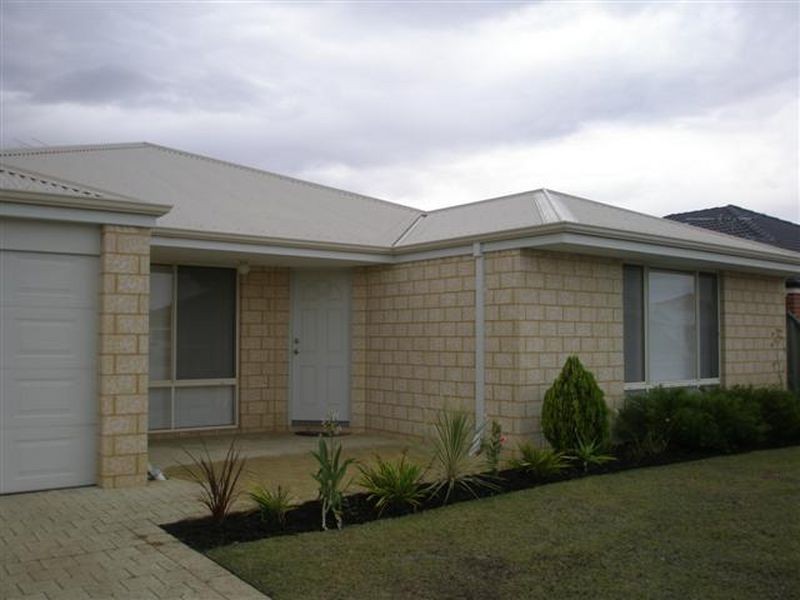 126 Bayside Blvd, Port Kennedy WA 6172