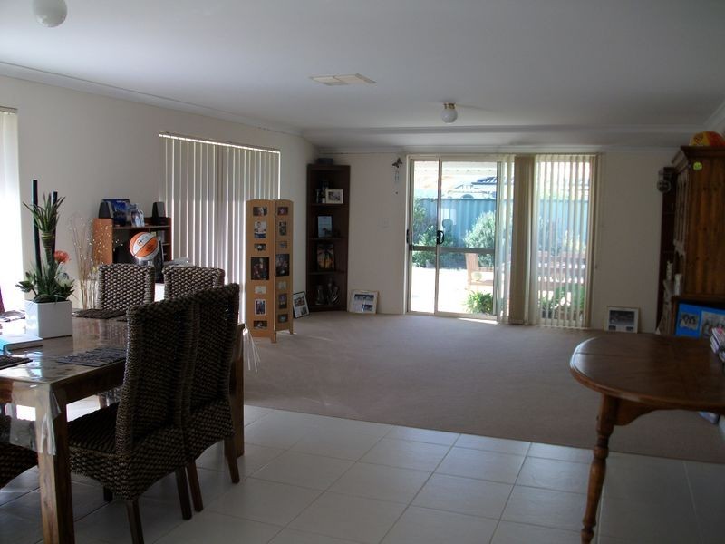 126 Bayside Blvd, Port Kennedy WA 6172
