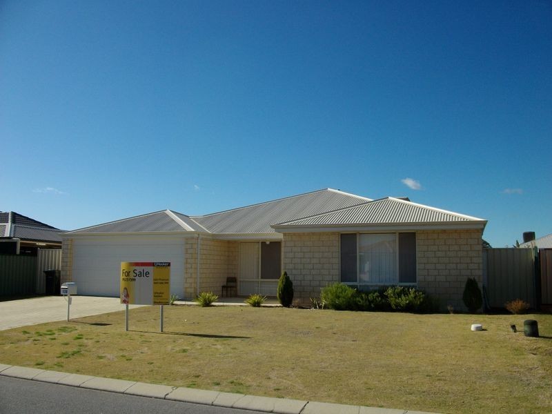 126 Bayside Blvd, Port Kennedy WA 6172