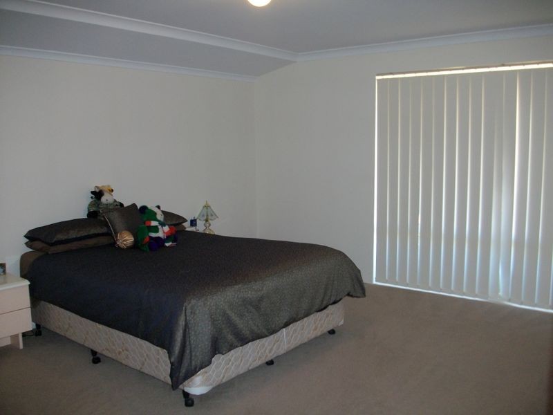 126 Bayside Blvd, Port Kennedy WA 6172