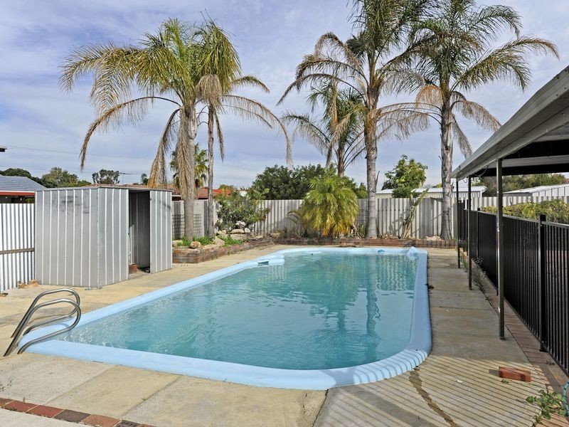 12 Ballard Court, Cooloongup WA 6168