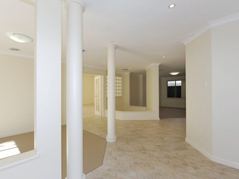 11 Kybra Mews, Rockingham WA 6168