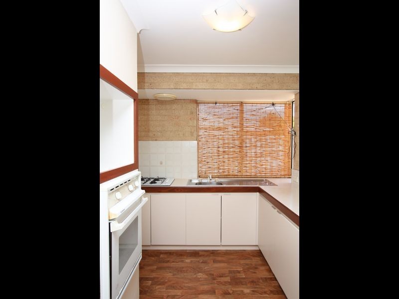 5 Manila Place, Warnbro WA 6169