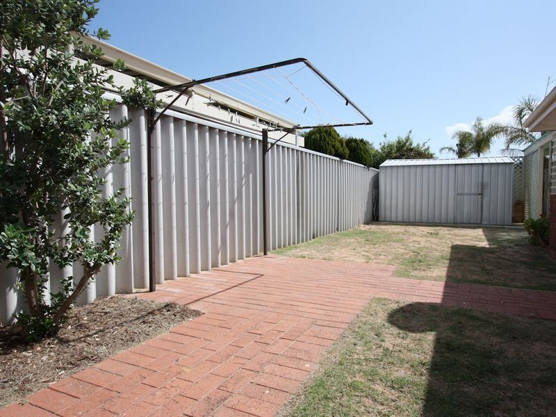 5 Manila Place, Warnbro WA 6169