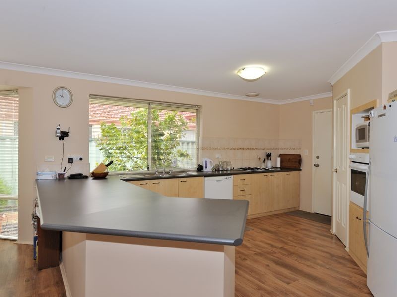 7 Ashland Crescent, Port Kennedy WA 6172