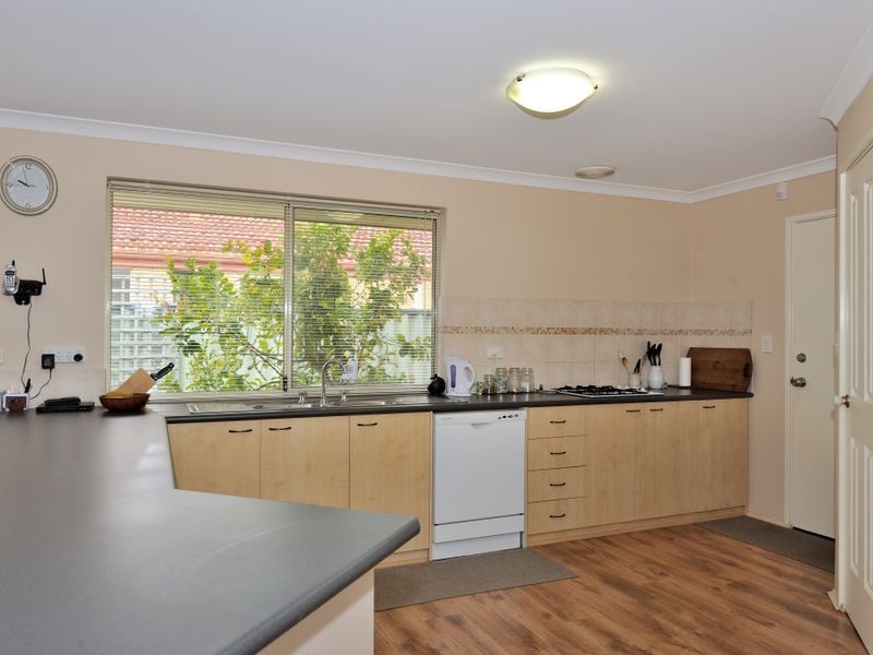 7 Ashland Crescent, Port Kennedy WA 6172