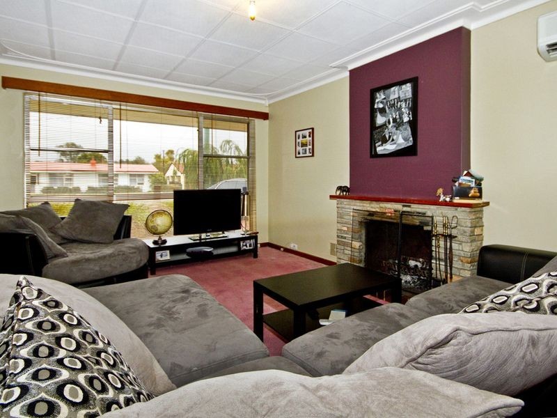 16 McMahon Street, Rockingham WA 6168