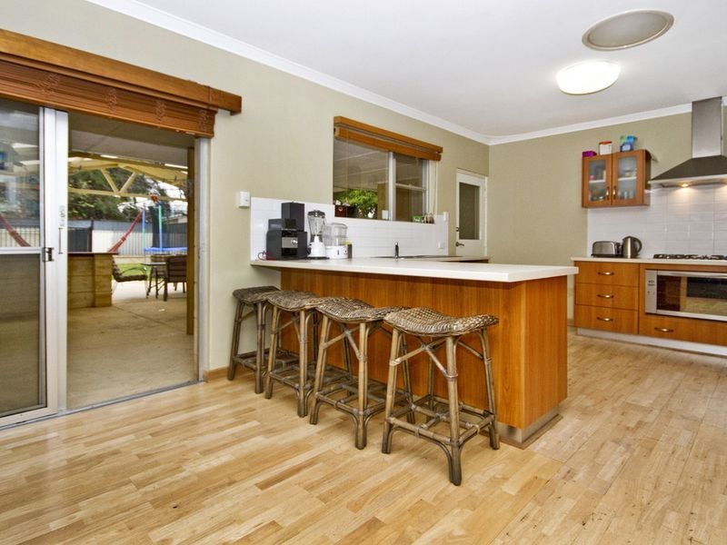 16 McMahon Street, Rockingham WA 6168