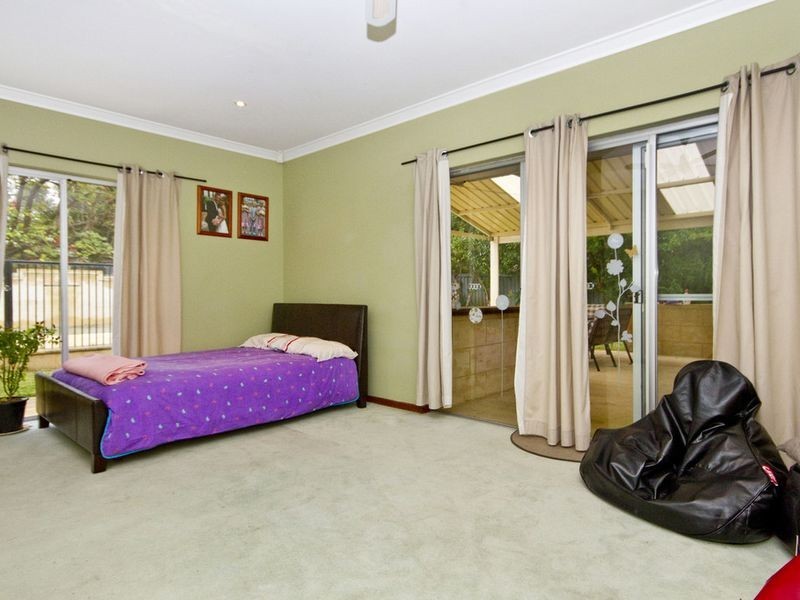 16 McMahon Street, Rockingham WA 6168