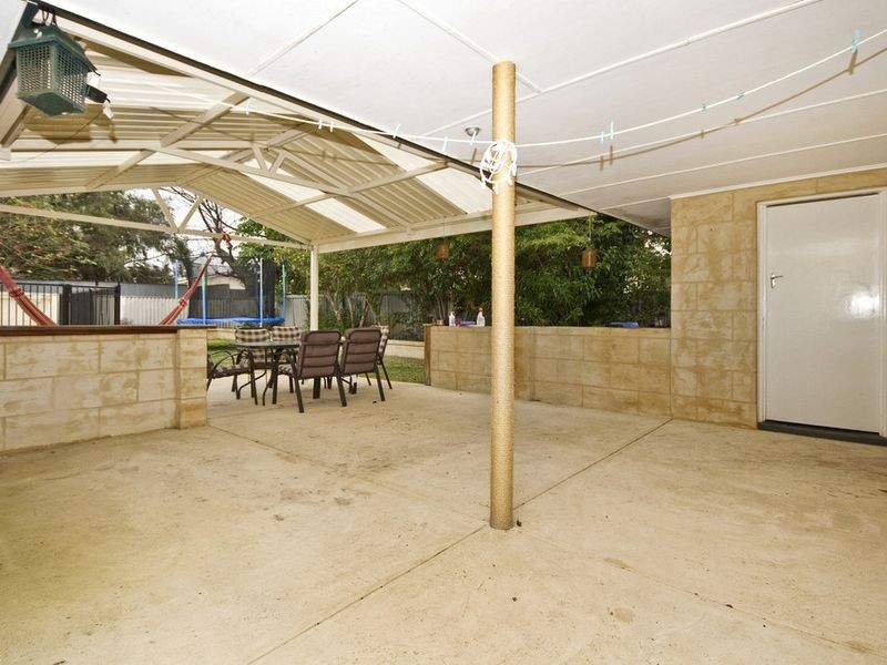 16 McMahon Street, Rockingham WA 6168