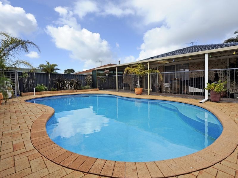 21 Helena Road, Cooloongup WA 6168